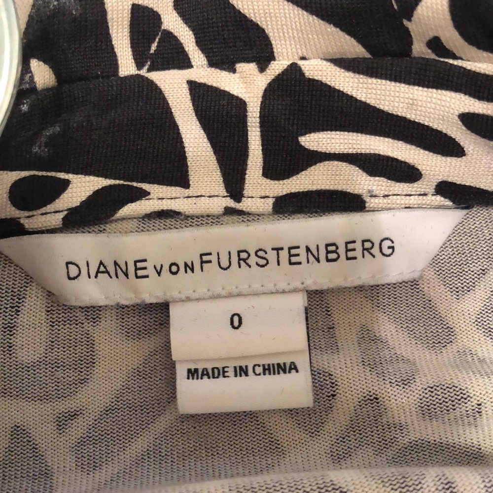 Dvf Wrap Dress - image 5